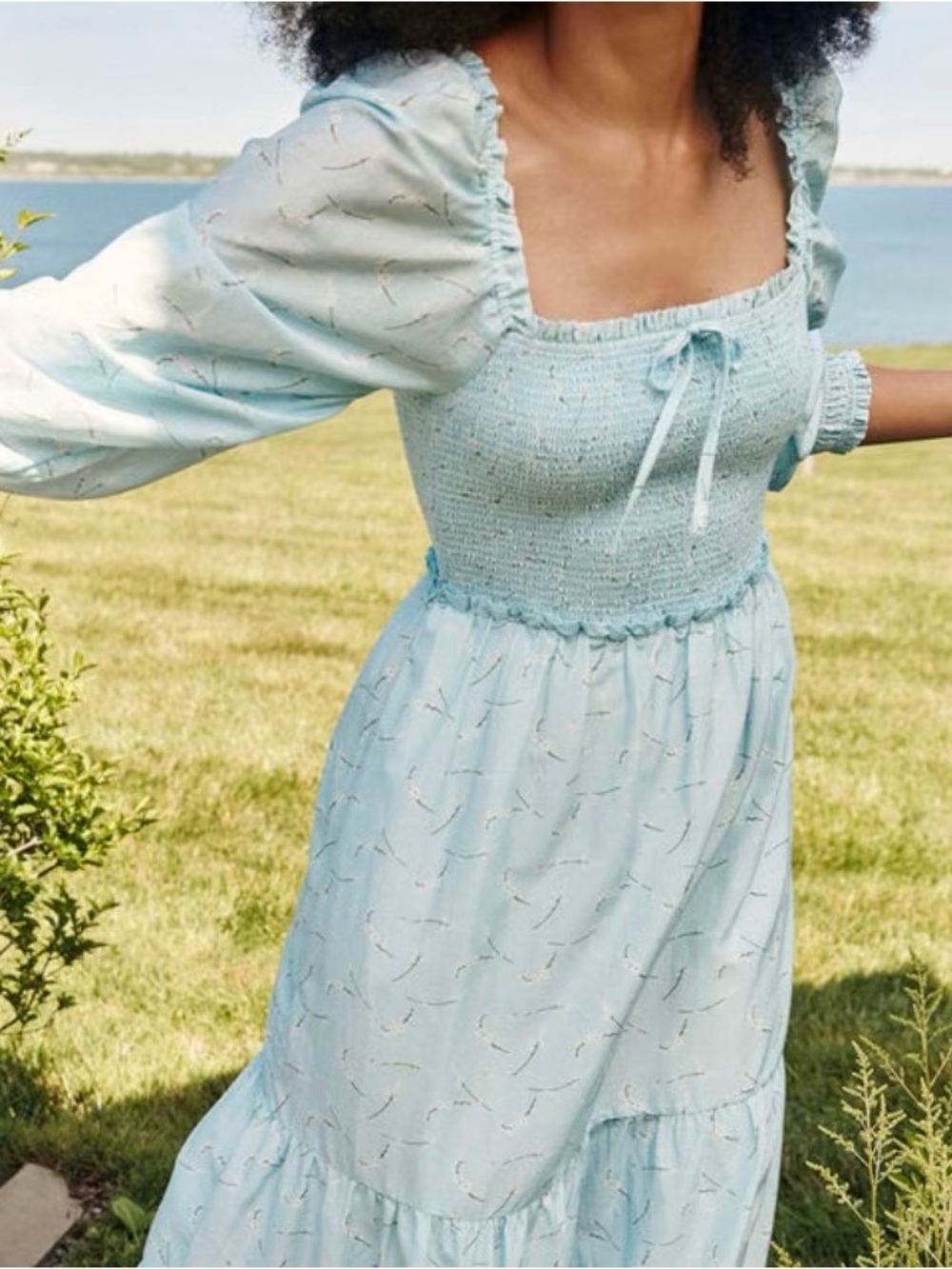 Vineyard Vines Light Blue Smocked midi with Puff Sleeves